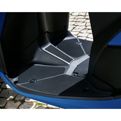 Larger footboard area