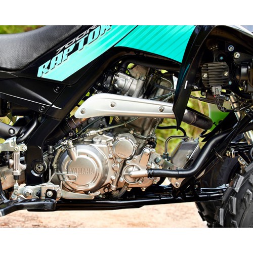 High-tech race-bred 686cc fuel-injected engine