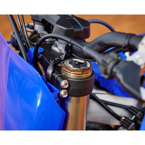 Revised suspension with toolless adjustment